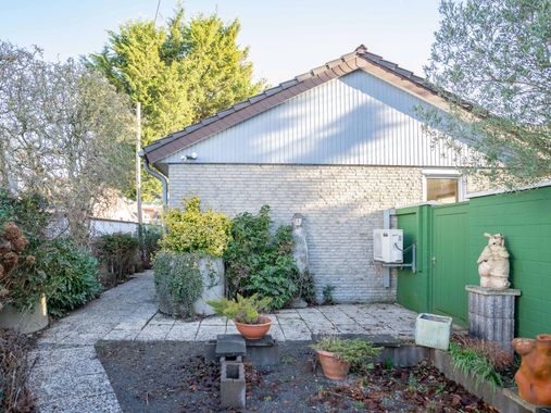 Individueller Bungalow mit Anbau für 1-2 Personen in Kleinenbroich