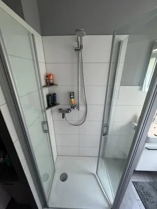 Moderne Duschkabine
