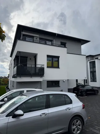 Moderne Wohnanlage Außenansicht