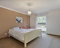 Erstes Schlafzimmer