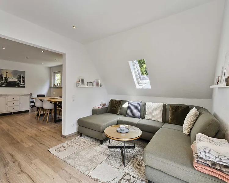 Wohnzimmer (Whg. DG)