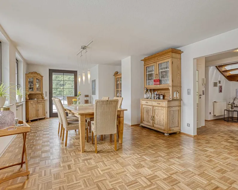 Offener Wohn-/Essbereich