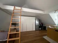 Empore als möglicher Schlafbereich