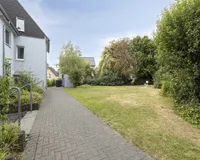 Rückansicht / Gemeinschaftsgarten