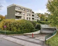 Rückansicht/Einfahrt Tiefgarage