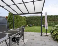 Terrasse und Garten