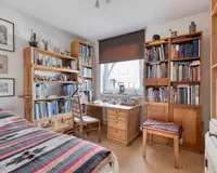 Gäste-/Arbeitszimmer