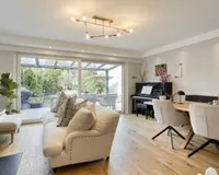 Offener Wohn-/Essbereich