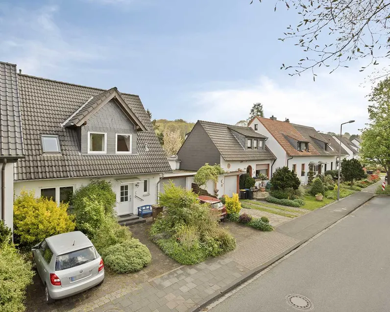 Straßenansicht