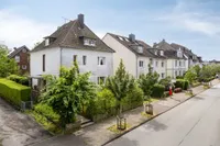 Zwei-/Dreifamilienhaus mit idyllischem Garten in Ratingen-Ost