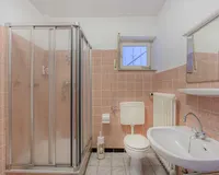 Badezimmer Gartengeschoss