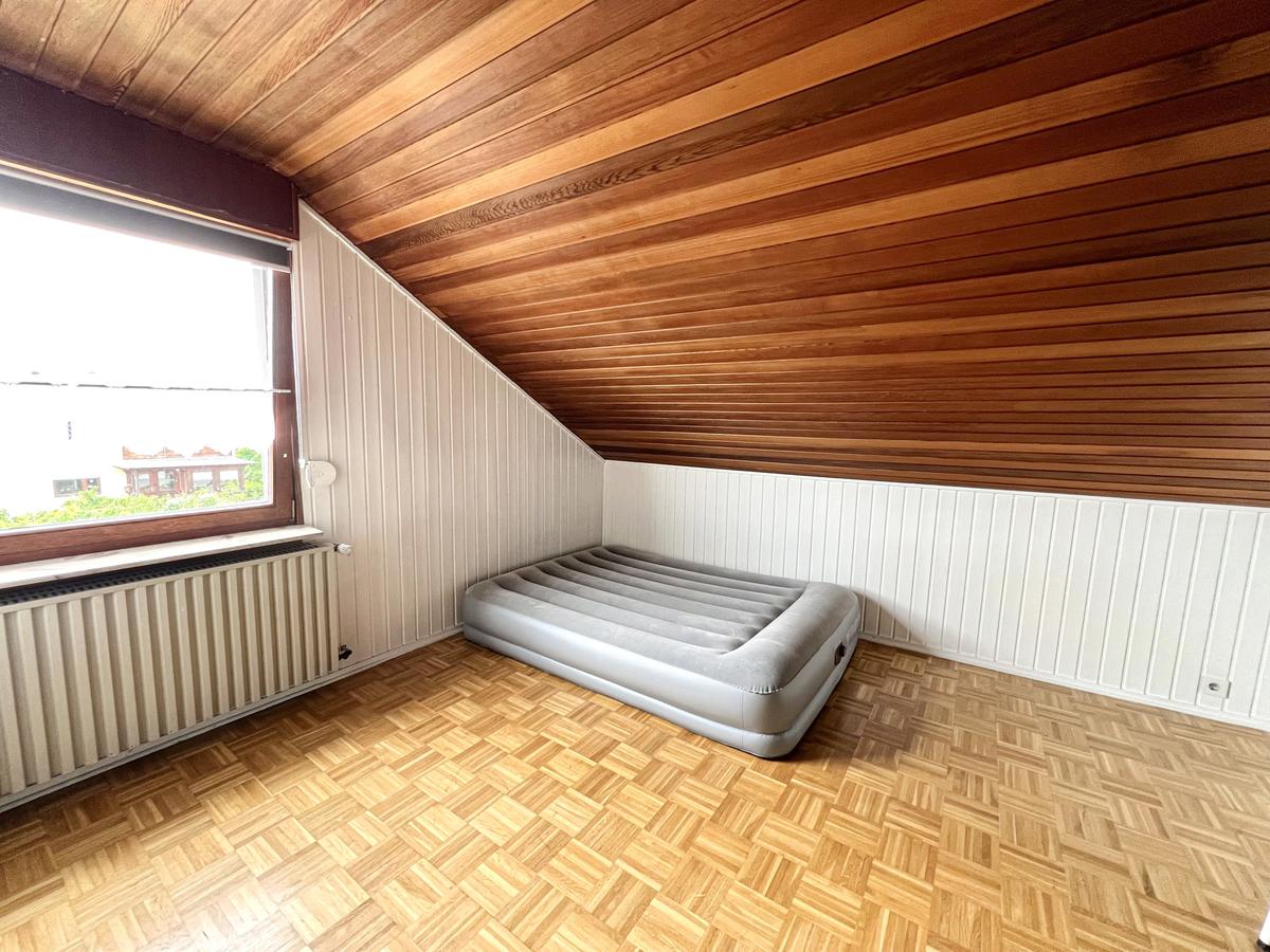 Schlafzimmer DG