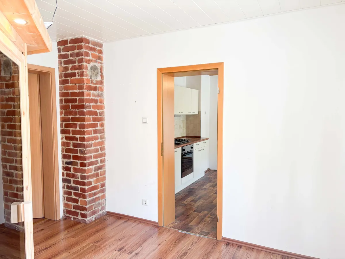Durchgangszimmer mit Sauna EG