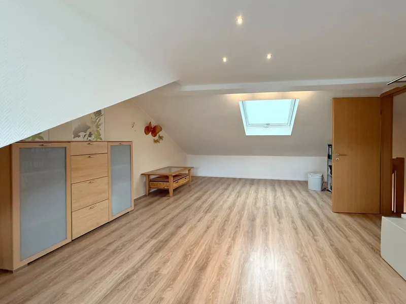 Wohn-/Schlafbereich DG