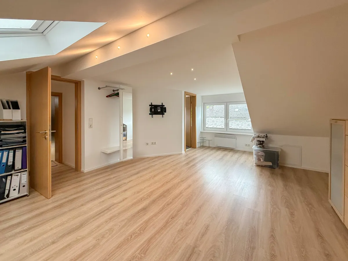 Wohn-/Schlafbereich DG