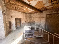 Scheune Nebengebäude vor dem Haus
