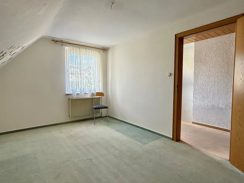 Schlafzimmer 1 DG