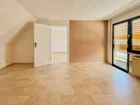 Durchgangszimmer DG
