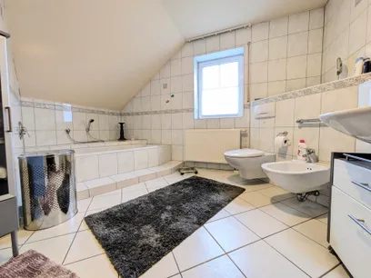 Badezimmer OG 