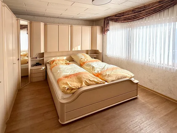 OG Schlafzimmer (2)