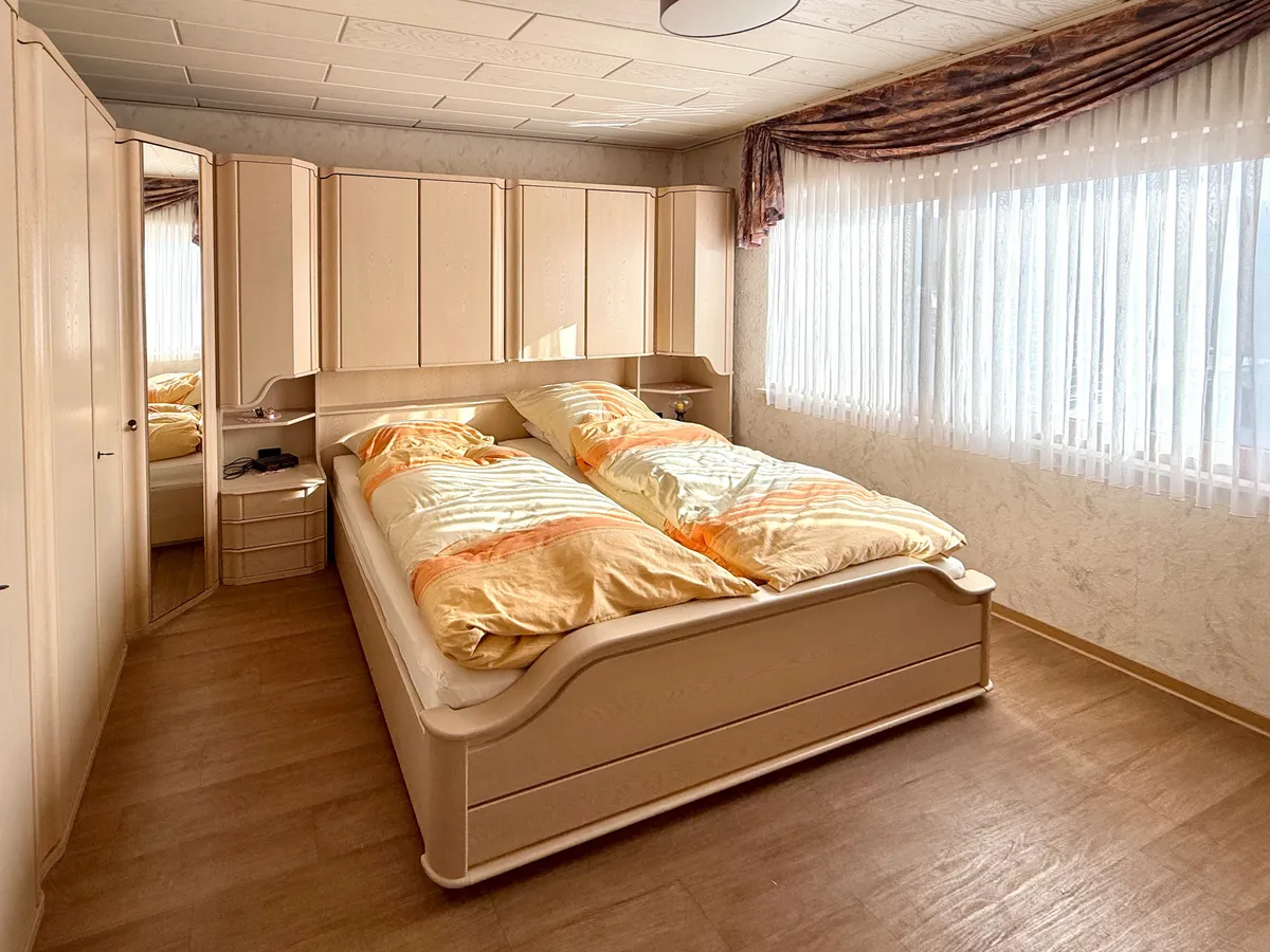 OG Schlafzimmer (2)