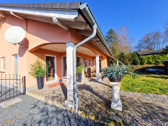 überdachte Terrasse