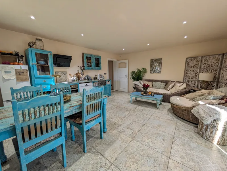 Wohn/Esszimmer/Küche 