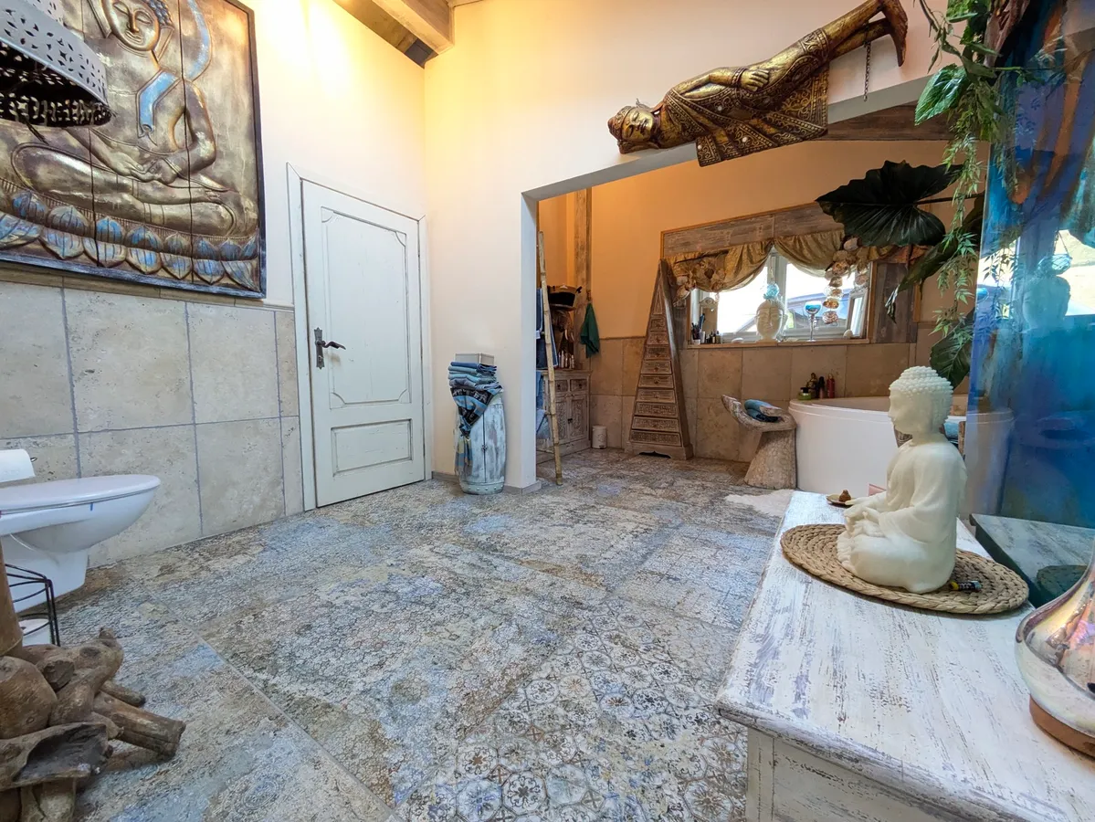 Badezimmer EG