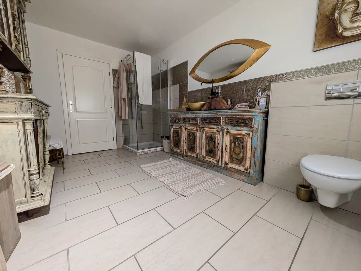Badezimmer KG