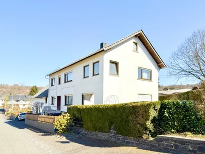Straßenansicht