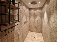 Dusche UG