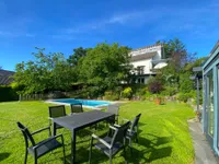Garten mit Blick zum Pool