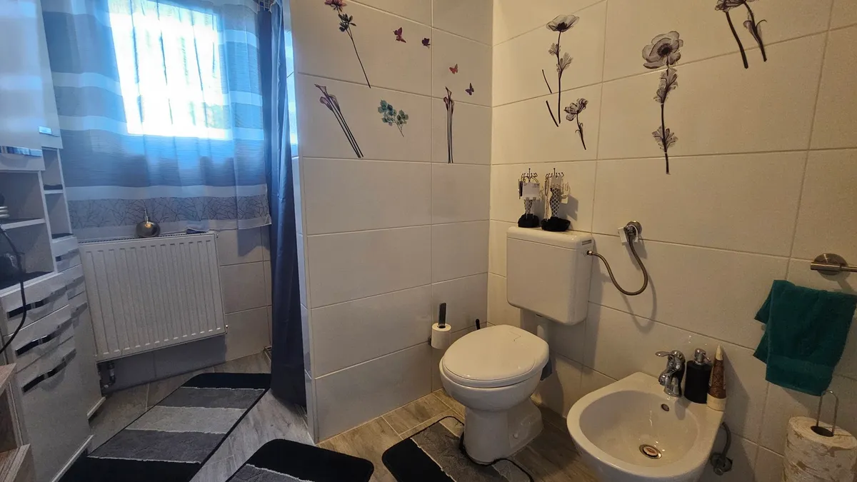 Badezimmer EG