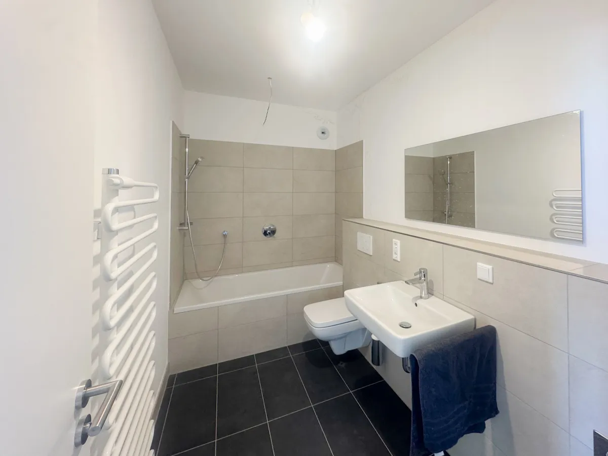 Wannenbad mit WC