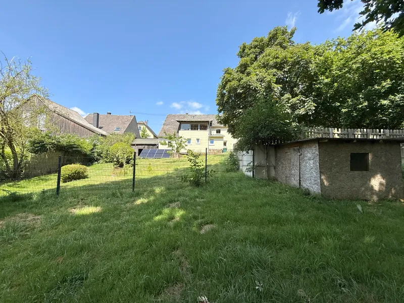 Blick vom unteren Grundstück 