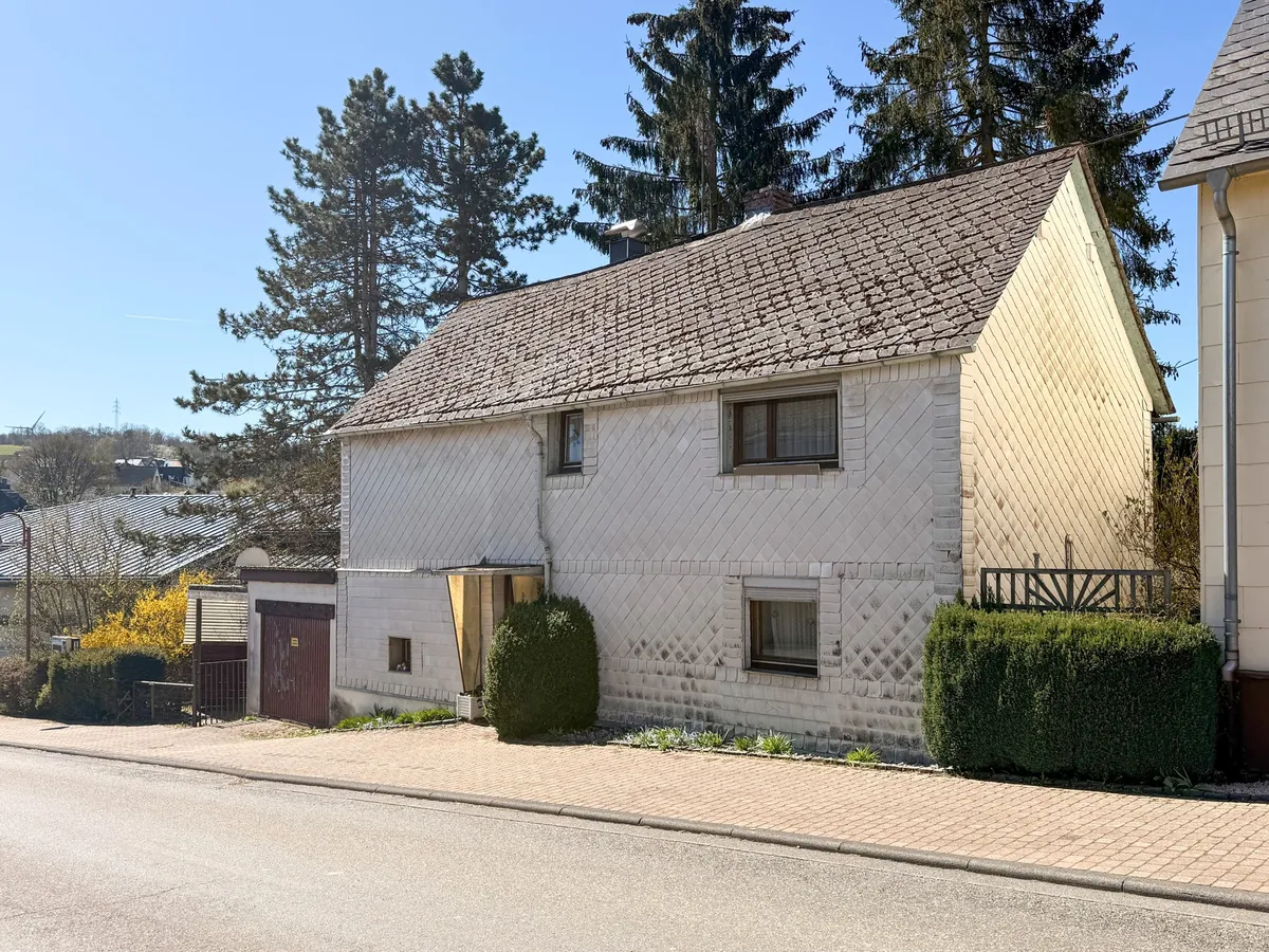 Straßenansicht