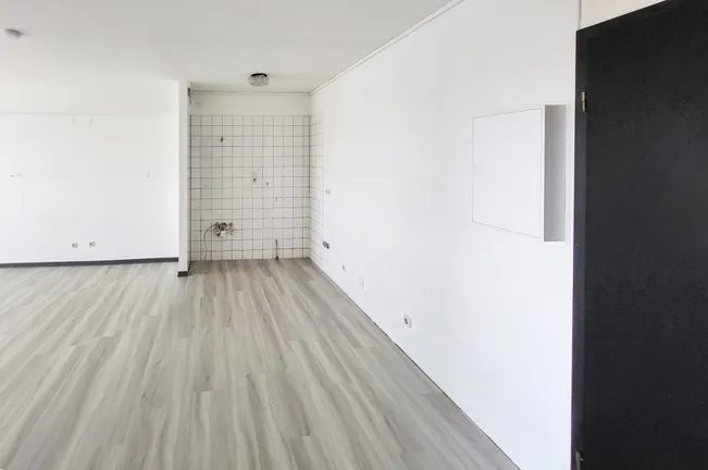 Wohnzimmer mit Kochnische