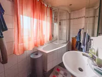 Badezimmer (OG)
