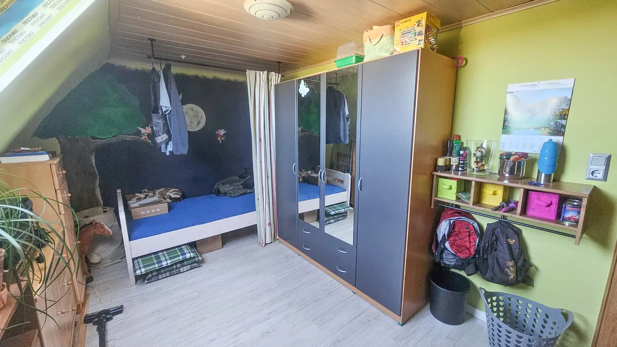 Kinder-/Arbeitszimmer (OG)