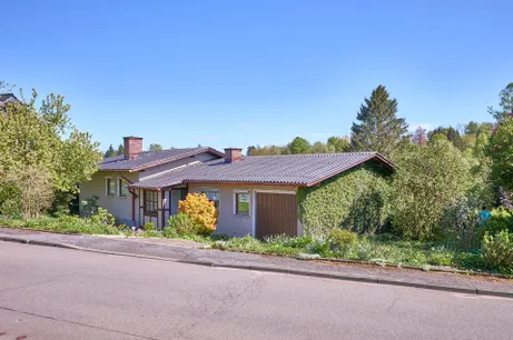 Einfamilienhaus mit Garage