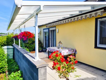 überdachte Terrasse