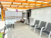 EG überdachte Terrasse