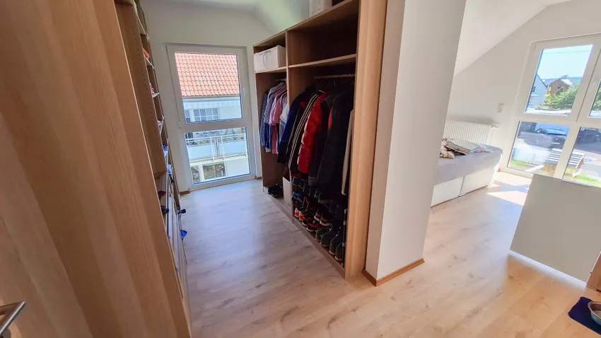 begehbarer Kleiderschrank OG