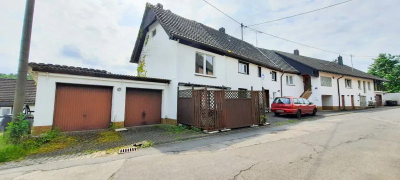 seitliche Straßenansicht