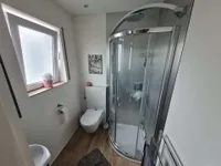 neues Duschbad EG