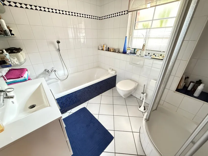 Badezimmer EG