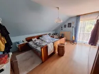 Zimmer 1 mit Balkon DG