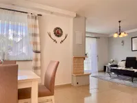 Blick ins Wohnzimmer