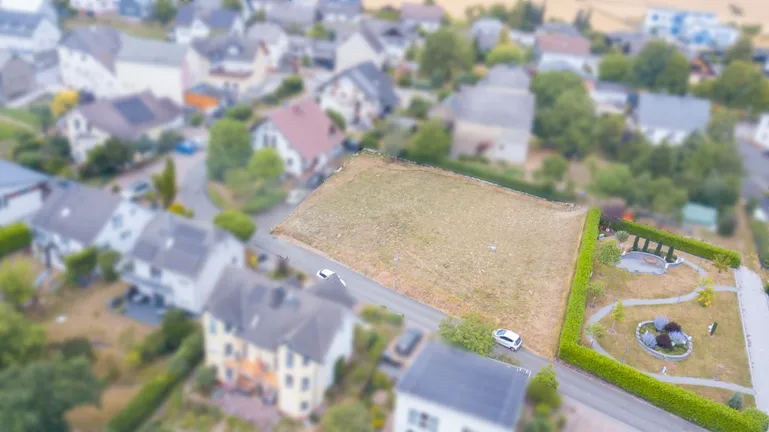 Grundstück