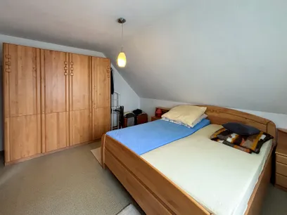 Schlafzimmer DG